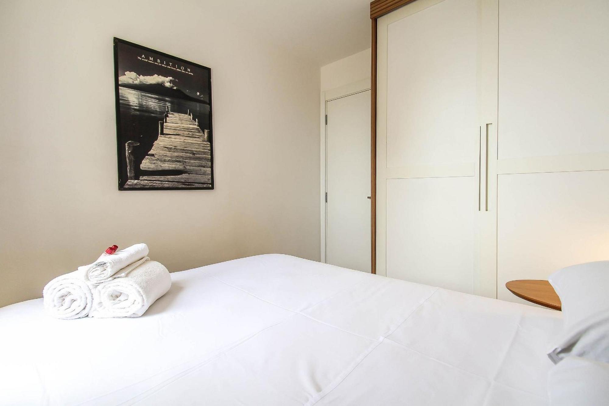 Mv102 - Apto C/ Piscina Prox. Ao Metro Bras Apartamento